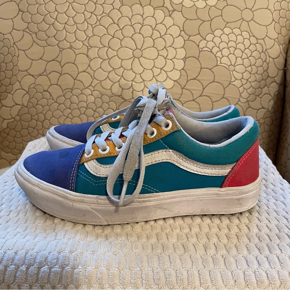 Vans ward low boys skate shoes size 3.5 men